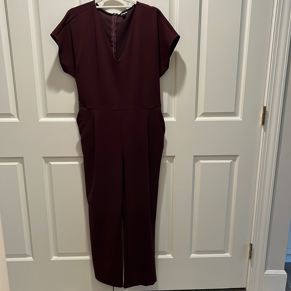 Express brand jumpsuit. Size XL. Maroon color. Pockets!